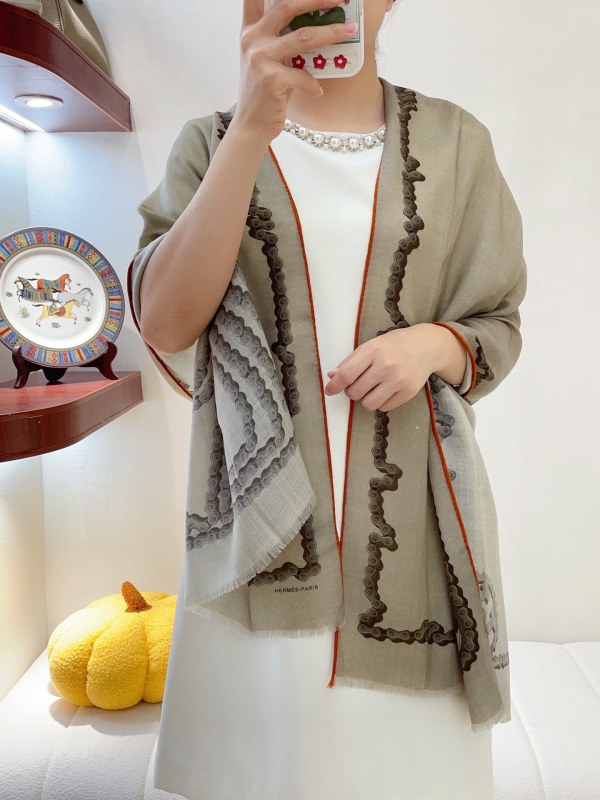 Streetwear Scarf Hermes 329756 SIZE:180*63cm