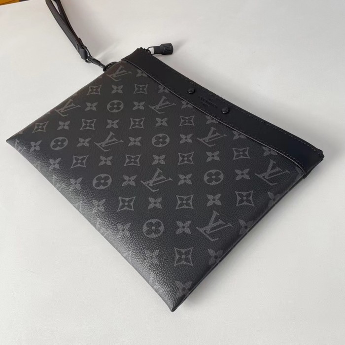 handbag Louis Vuitton size 30*21.5