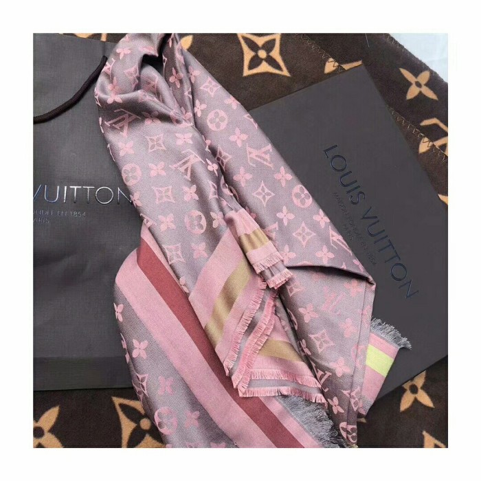 Streetwear Scarf LV 329772