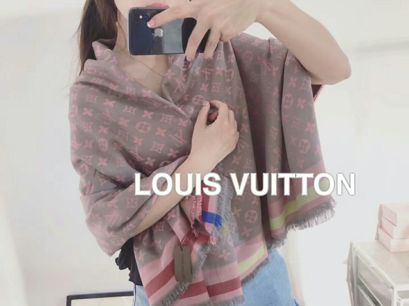 Streetwear Scarf LV 329772
