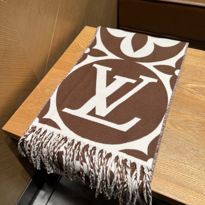 Streetwear Scarf LV 329765 SIZE:209x30cm