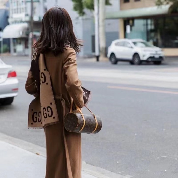 Streetwear Scarf GUCCI 329778 SIZE:190cm*65cm