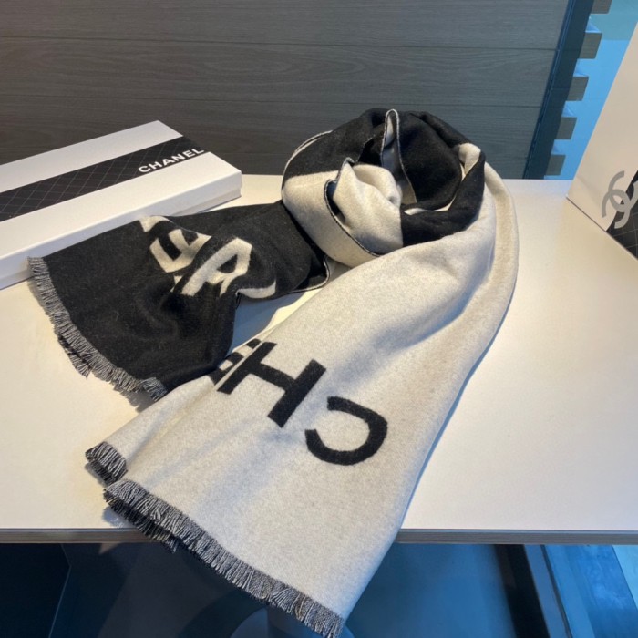 Streetwear Scarf CHANEL 329776 size：70*200cm