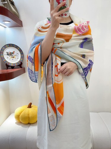 Streetwear Scarf CHANEL 329753 size：140*140cm