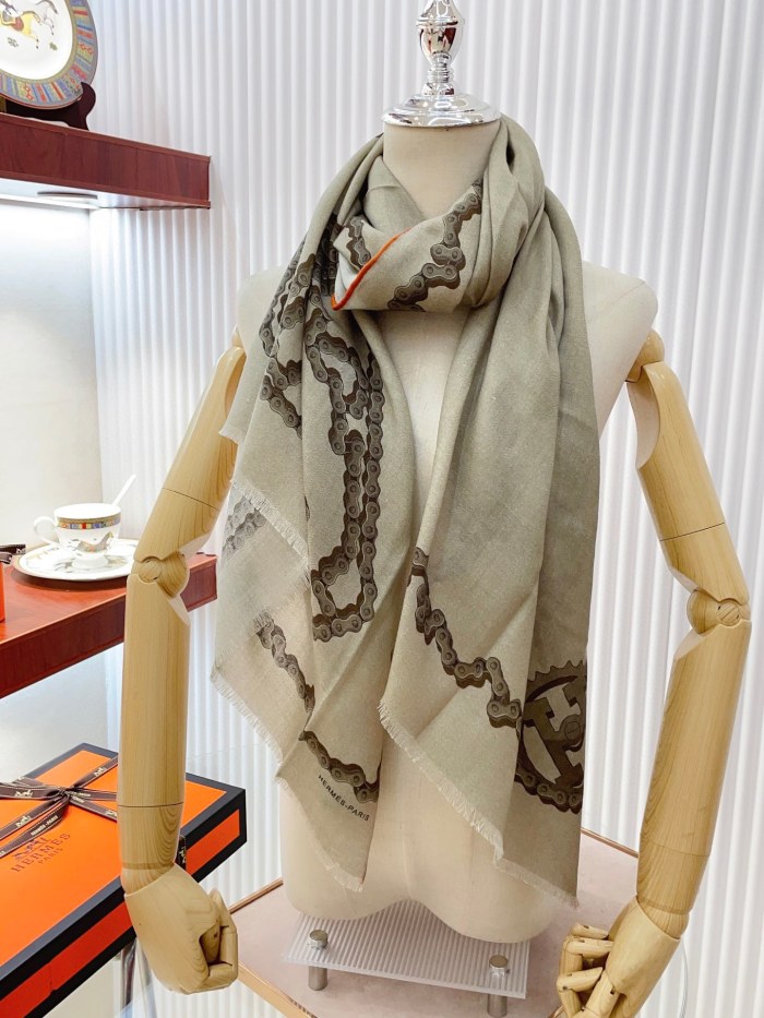 Streetwear Scarf Hermes 329756 SIZE:180*63cm