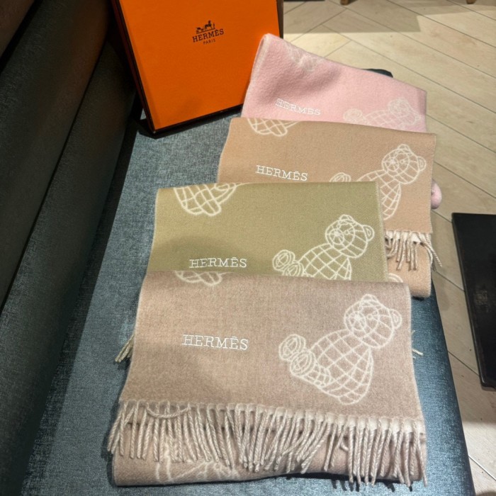 Streetwear Scarf Hermes 329667 size：30x180cm