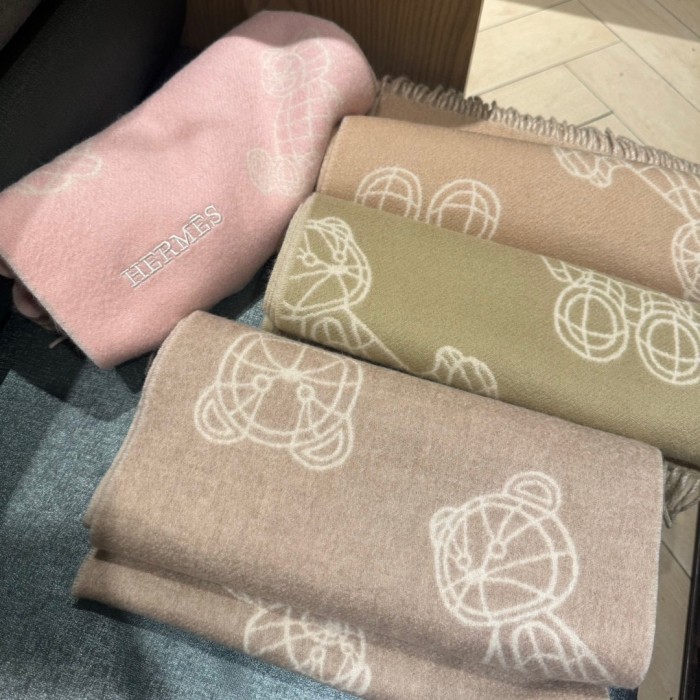 Streetwear Scarf Hermes 329667 size：30x180cm