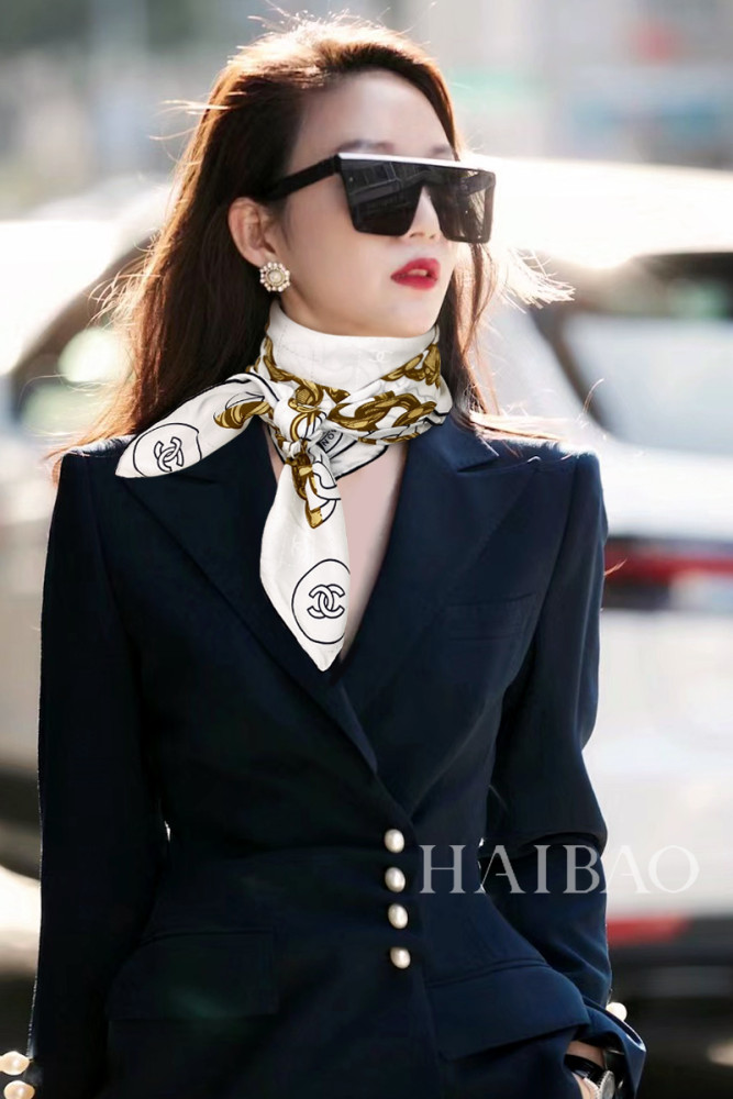 Streetwear Scarf CHANEL 329724 size：90*90cm