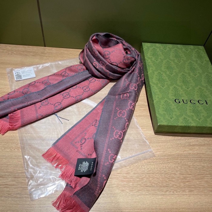 Streetwear Scarf GUCCI 329664 SIZE:48*180CM