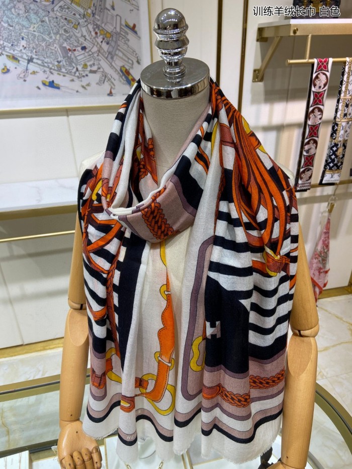Streetwear Scarf Hermes 329684 SIZE:110*200cm