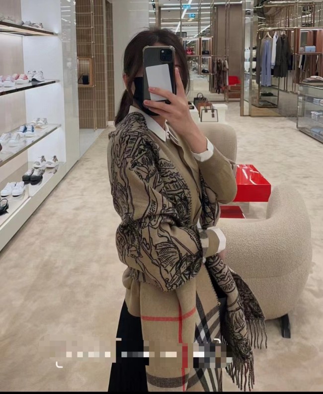 Streetwear Scarf BURBERRY 329735 SIZE:210*45cm