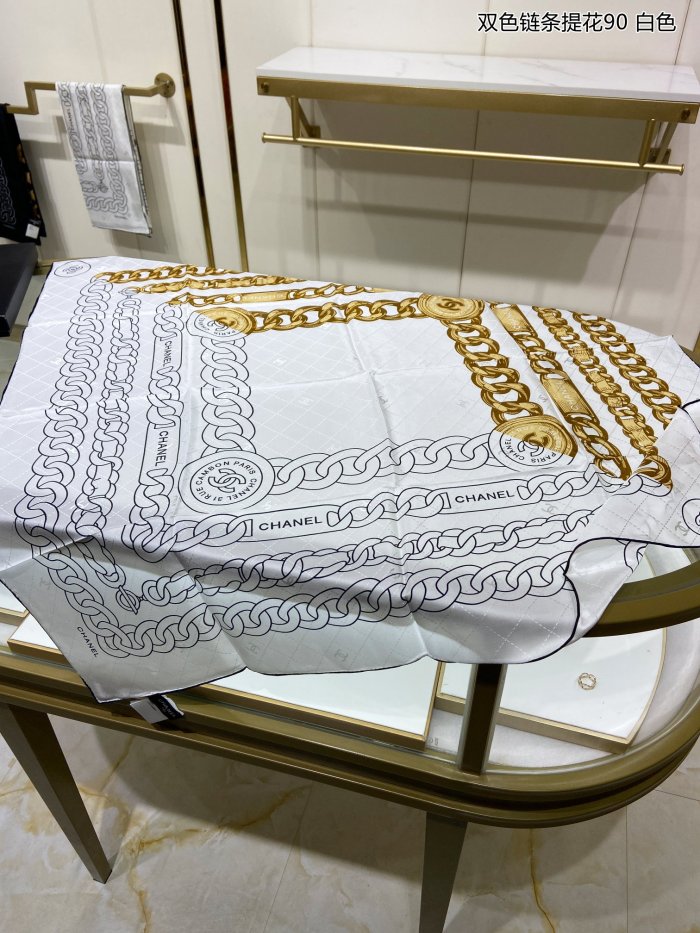 Streetwear Scarf CHANEL 329724 size：90*90cm