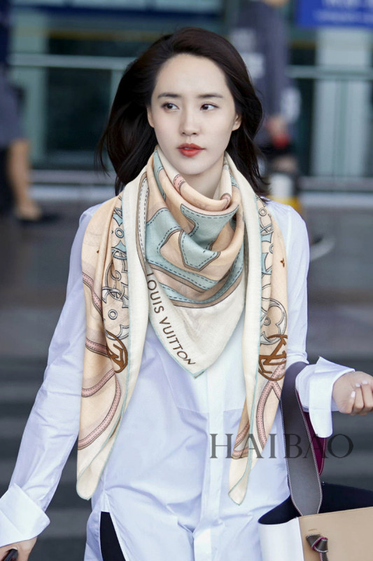 Streetwear Scarf LV 329727 SIZE:140*140cm