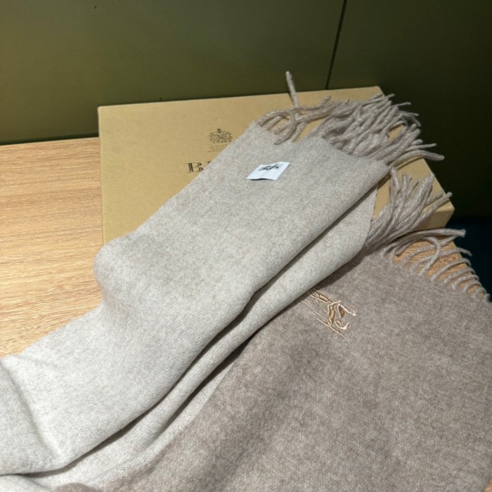 Streetwear Scarf BURBERRY 329645 size：210*36cm
