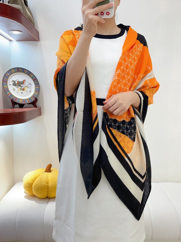 Streetwear Scarf Dior 329606 SIZE:140*140cm