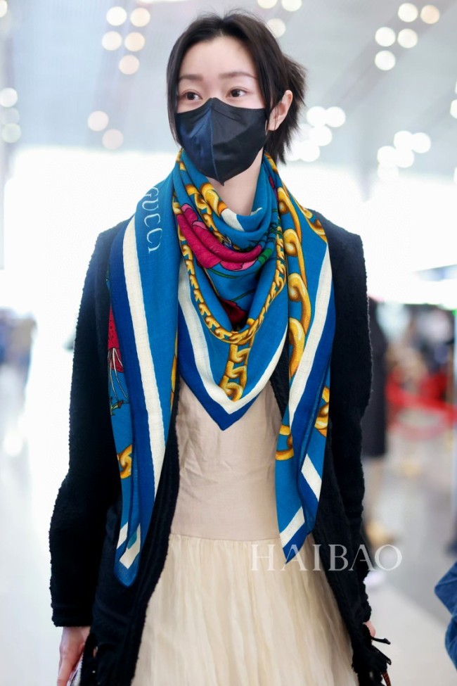 Streetwear Scarf GUCCI 329613 SIZE:140cm*140cm