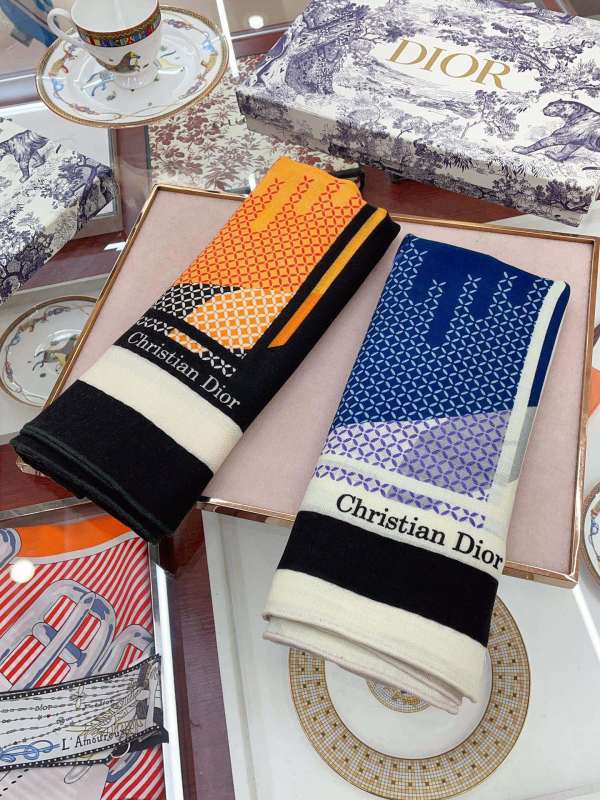 Streetwear Scarf Dior 329605 SIZE:140*140cm