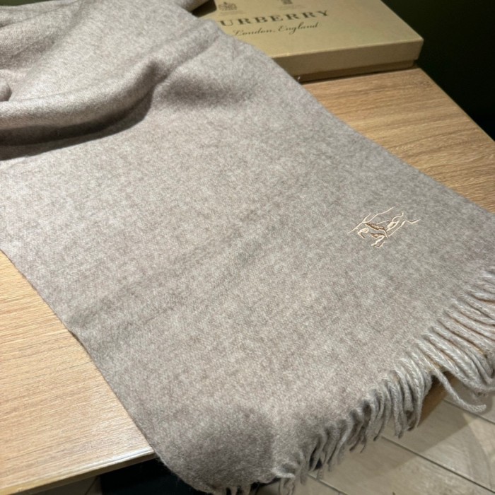 Streetwear Scarf BURBERRY 329645 size：210*36cm