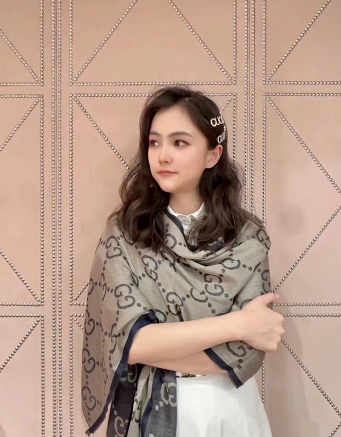 Streetwear Scarf GUCCI 329641 SIZE:210*70cm
