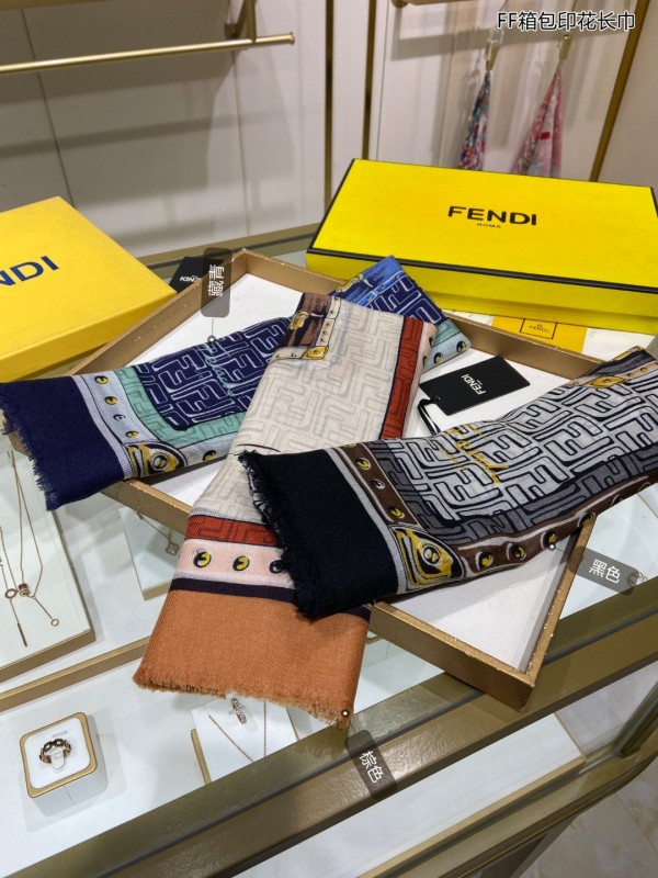 Streetwear Scarf FENDI 329618 SIZE:200*110 cm