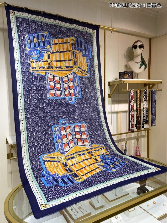 Streetwear Scarf FENDI 329618 SIZE:200*110 cm