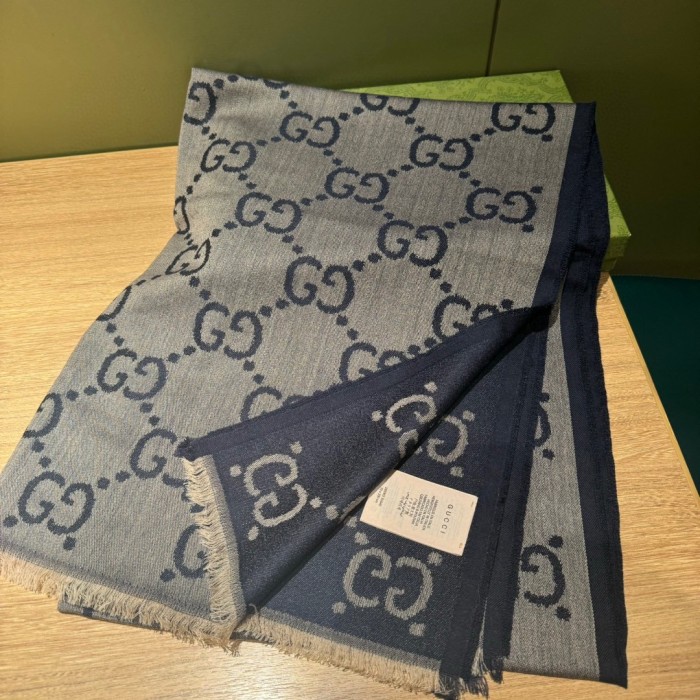 Streetwear Scarf GUCCI 329641 SIZE:210*70cm