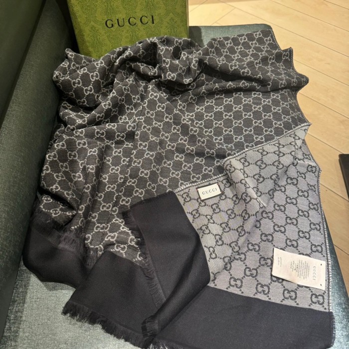 Streetwear Scarf GUCCI 329643 SIZE:66*200cm