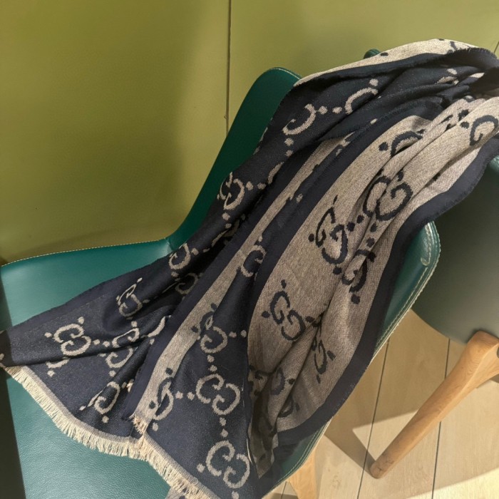 Streetwear Scarf GUCCI 329641 SIZE:210*70cm