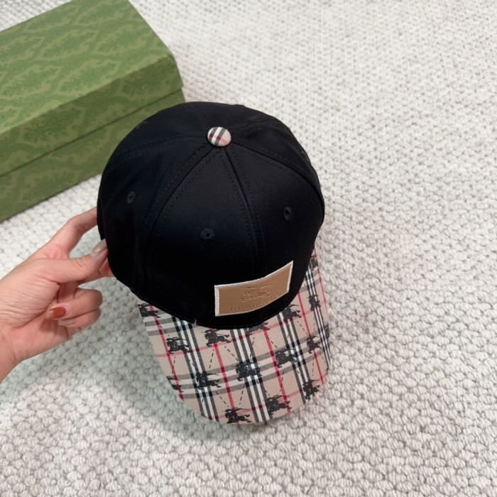 Streetwear Hat BURBERRY 329553