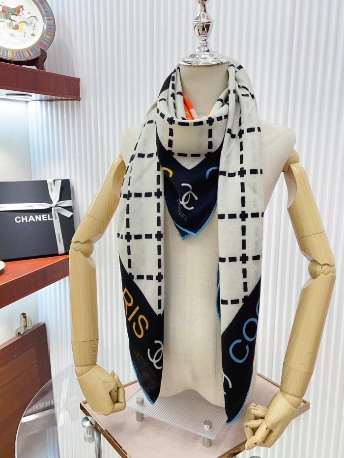 Streetwear Scarf CHANEL 329602 size：140*140cm