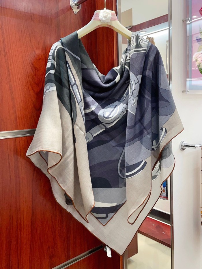 Streetwear Scarf Hermes 329574 size：140cm*140cm