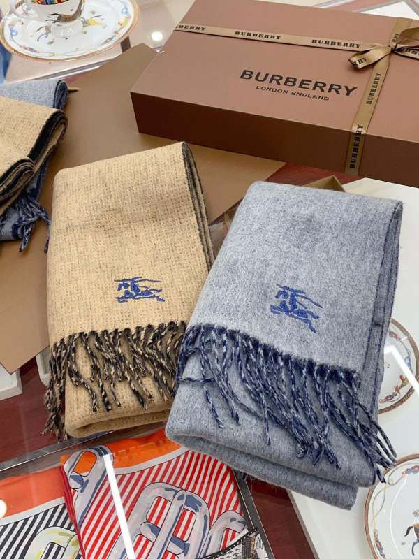 Streetwear Scarf BURBERRY 329596 size：30*180cm
