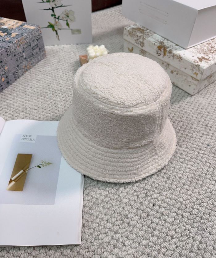 Streetwear Hat Dior 329551