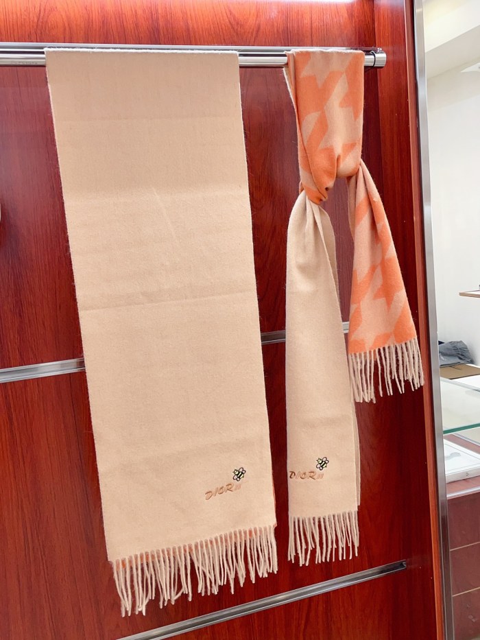 Streetwear Scarf Dior 329599 SIZE:35*180cm