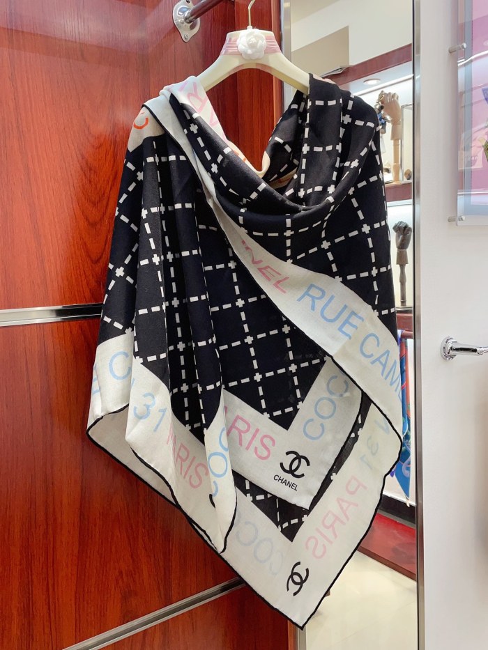 Streetwear Scarf CHANEL 329601 size：140*140cm