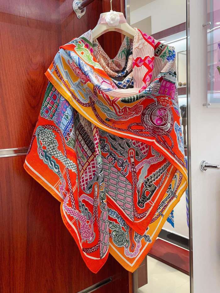 Streetwear Scarf Hermes 329532 size：140cm*140cm