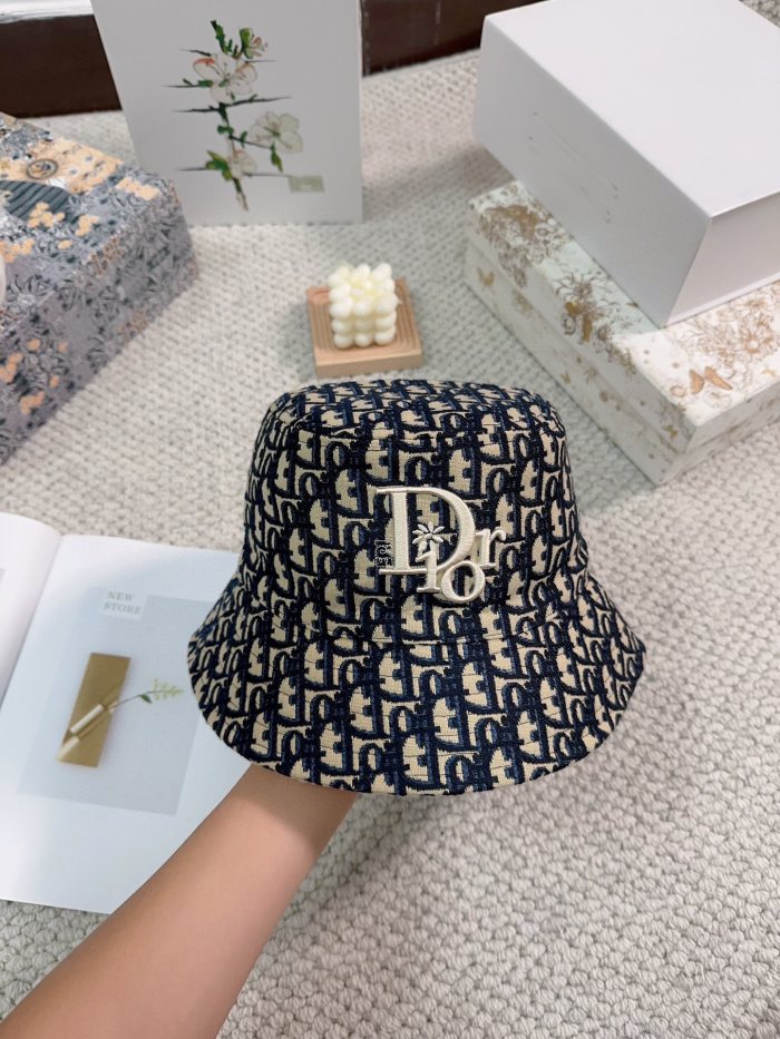 Streetwear Hat DIOR 329550