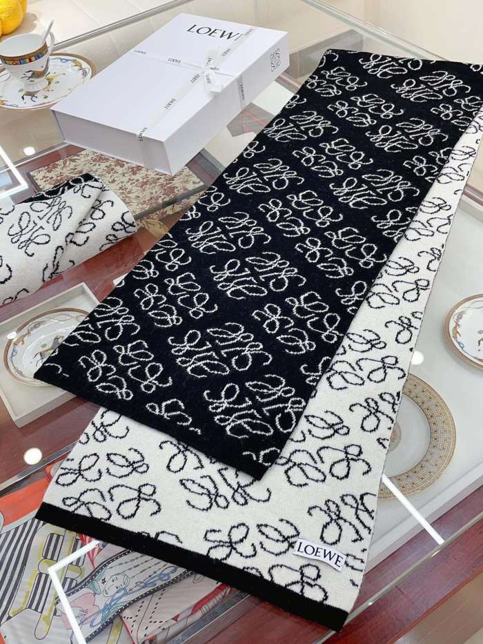 Streetwear Scarf Loewe 329581 SIZE:30*190cm
