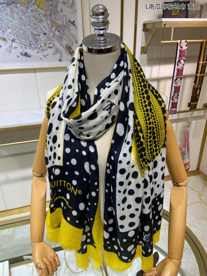 Streetwear Scarf LV 329457 SIZE:110*200cm