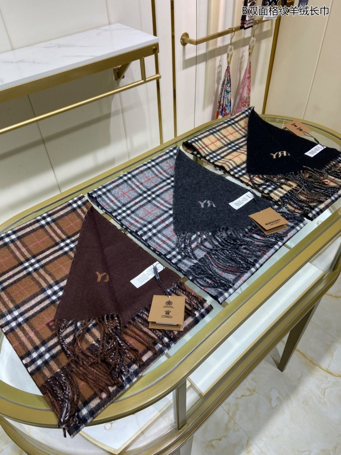 Streetwear Scarf BURBERRY 329455 size：30*168cm