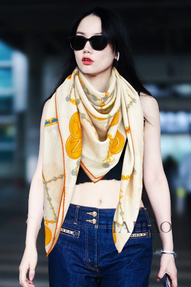 Streetwear Scarf CHANEL 329469 size:140*140cm