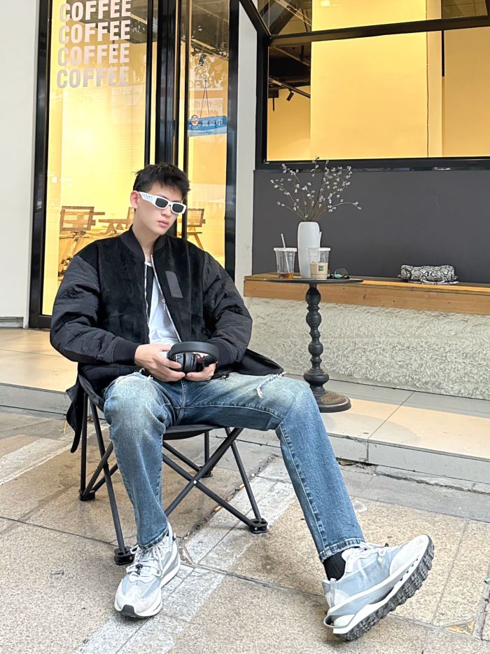 Clothes Louis Vuitton 1064