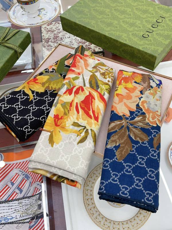 Streetwear Belt GUCCI 329509 size:140*140cm