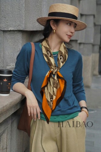 Streetwear Scarf GUCCI 329433 SIZE:90cm*90cm