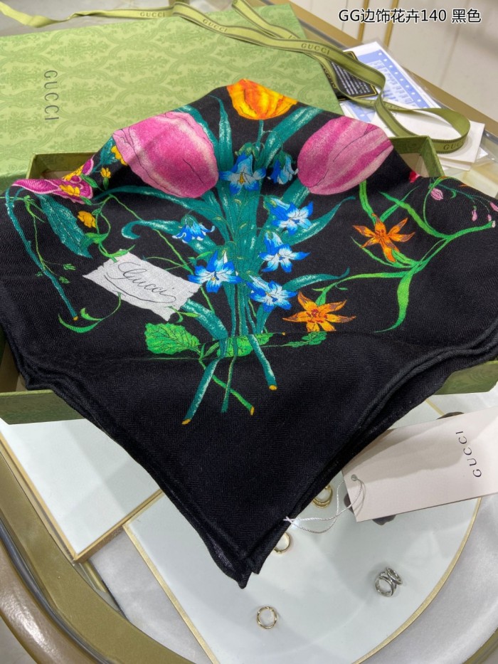 Streetwear Scarf GUCCI 329448 SIZE:140cm*140cm