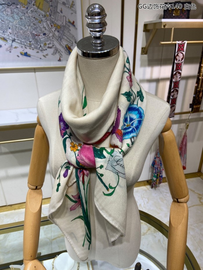 Streetwear Scarf GUCCI 329449 SIZE:140cm*140cm