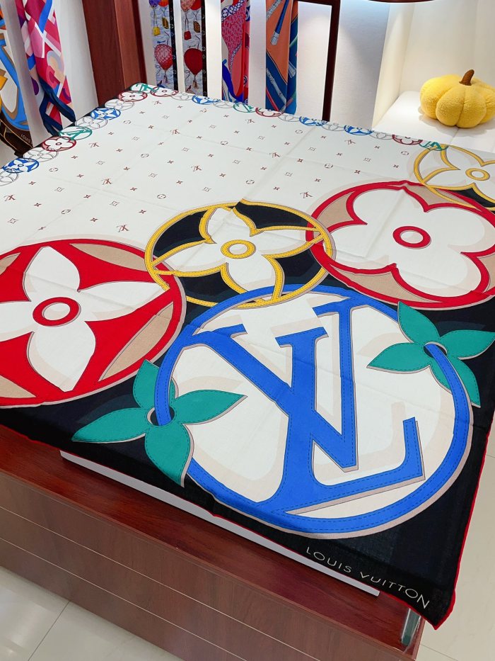 Streetwear Belt LV 329516 size:140*140cm