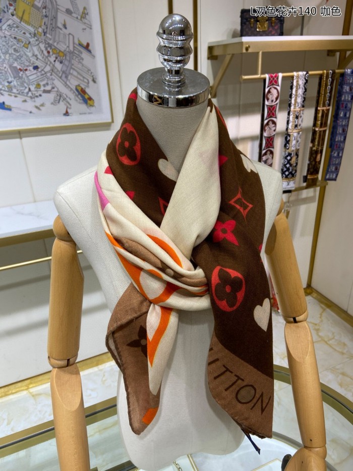 Streetwear Scarf LV 329436 SIZE:90cm*90cm