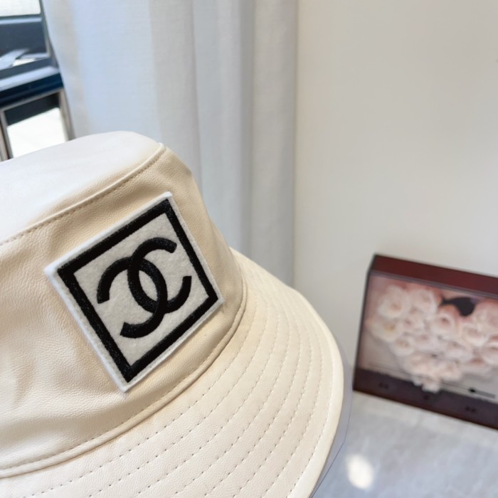 Streetwear Hat Chanel 329377