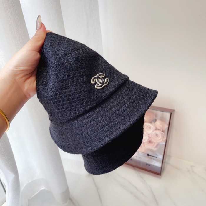 Streetwear Hat Chanel 329365